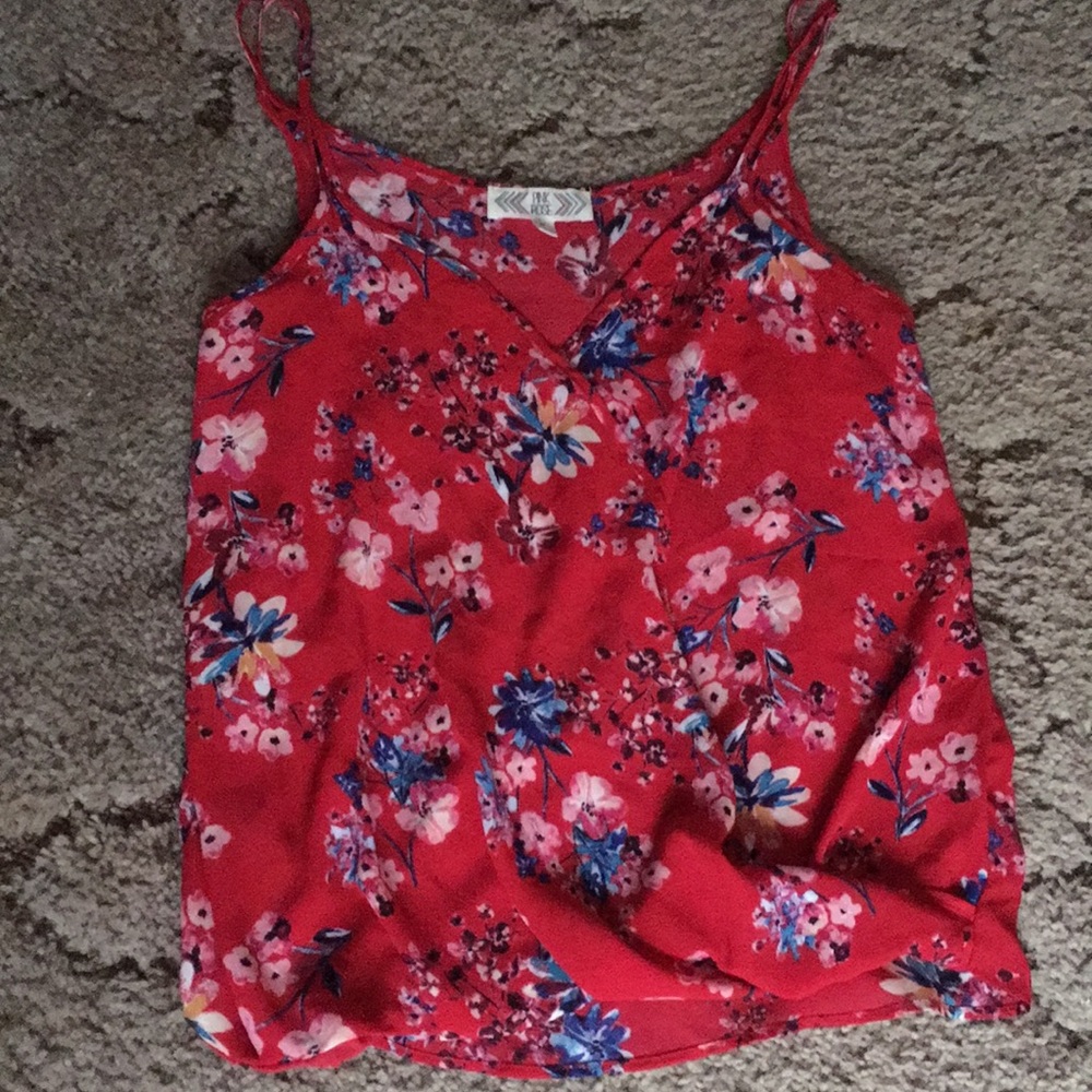 Size medium tank top only worn one time